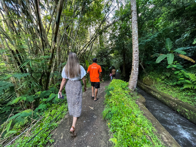 Instagram Tour with Photographer in Bali - Swing photos, with a possible extra charge
