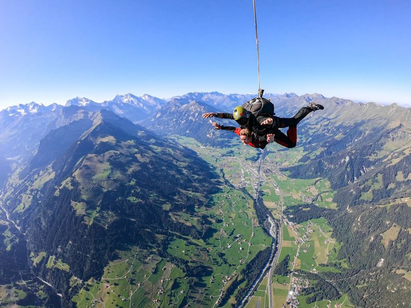Interlaken: Airplane Skydiving over the Swiss Alps - A short flight with a big view