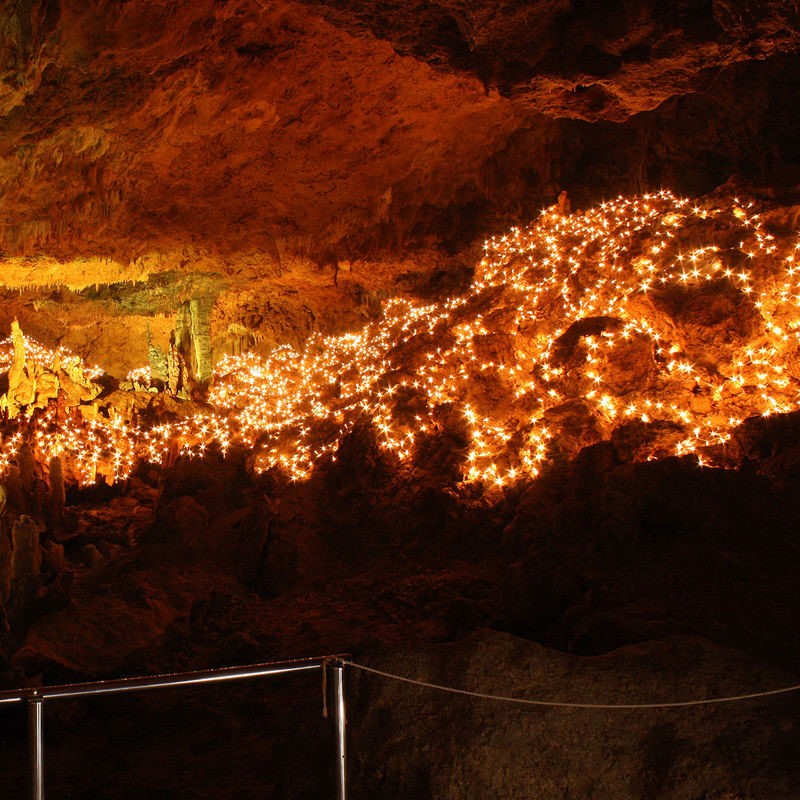 Ishigaki Island Stalactite Cave - Inside the 200,000-year-old limestone