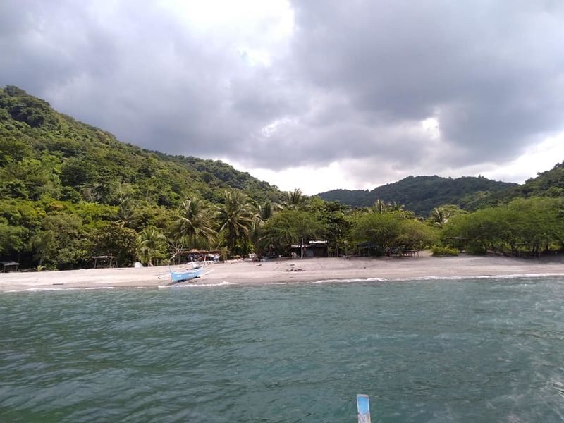 Island Hopping at Caynipa Cove in Cavite - From the meeting point to the beach