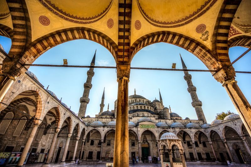 Istanbul Half-Day Guided Architecture Tour - Hagia Sophia: the landmark that needs a guide