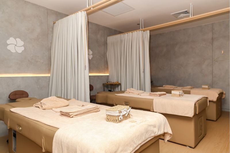 JAI CHAN Thai massage & Head Spa at Siam Discovery in Bangkok - What happens during the 45-minute Hair Spa