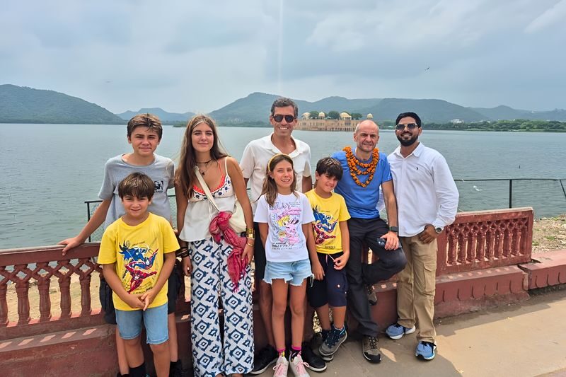 Jaipur: Private Jaipur Guided Full Day Tour by Car - Jal Mahal: a short stop for the water view