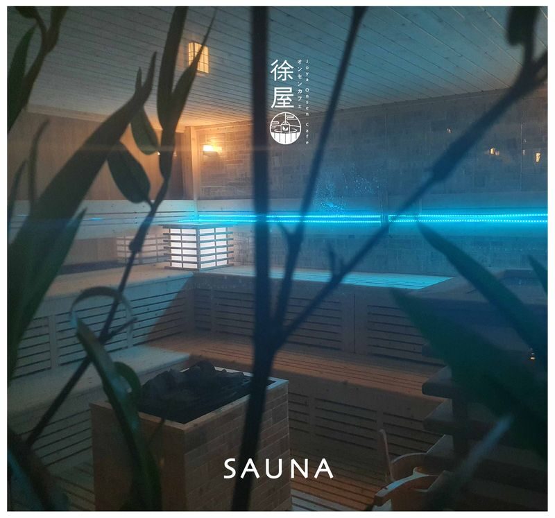 Joya Onsen Cafe Admission - Changing, Showering and Starting with the Hot Pool