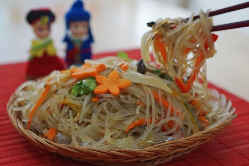 K-Food Cooking Class: Japchae, Tteokbokki, Mandu, Fishcake Soup & De - Making mandu, japchae and tteokbokki