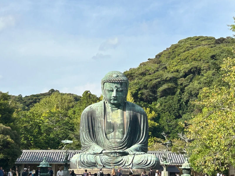 Kamakura Daibutsu & Enoden (free ticket) & Kamakura Koko-mae Station & Shonan Coast & Enoshima & Tsurugaoka Hachimangu Shrine One-Day Tour - Enoshima: island paths, shrines, and sea views