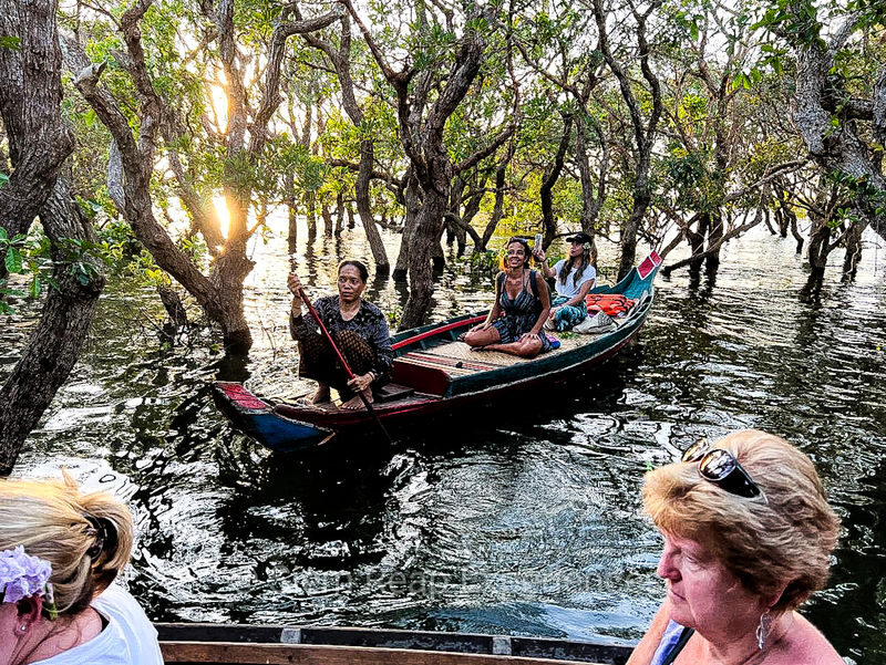 Kampong Phluk Floating Village Sunset Tour - From hotel pickup to the boat