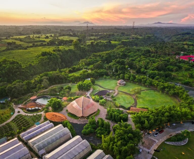 Kawayan EcoPark Ticket in Cavite - Choosing between basic admission and the pass for two