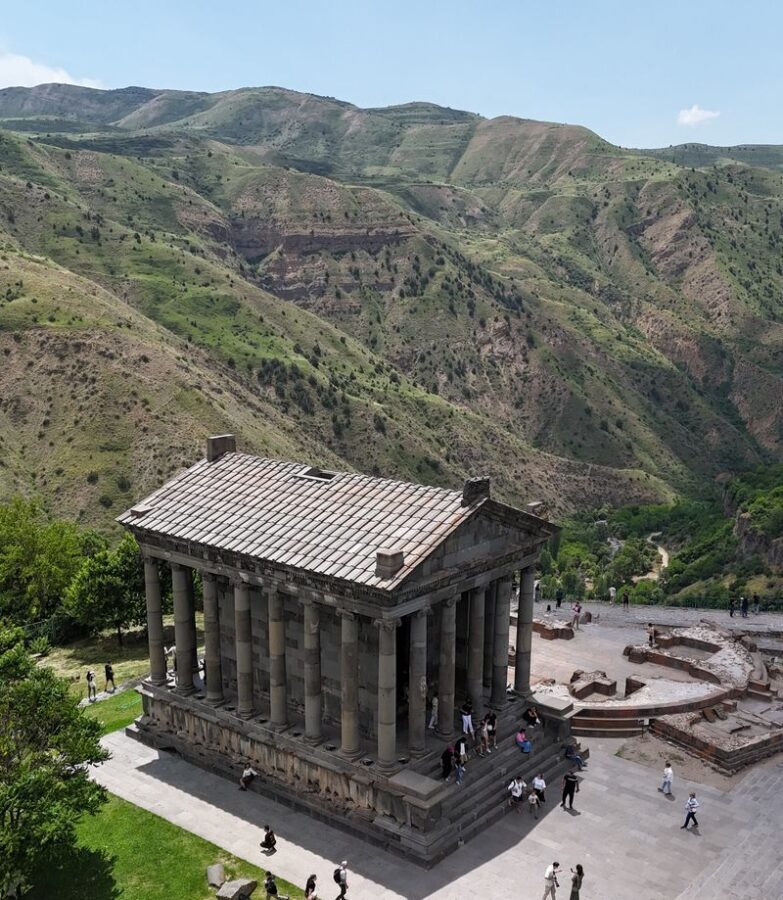 Khor Virap & Garni Full-Day Guided Tour with Lavash Baking - Khor Virap: a landmark stop with a guide for context