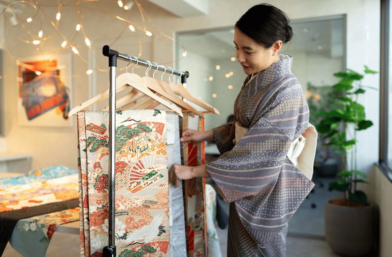Kimono Art Workshop in Tokyo - The fabric choices tell a regional story