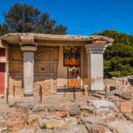 Knossos Palace Entry Ticket in Crete - Getting through the entrance