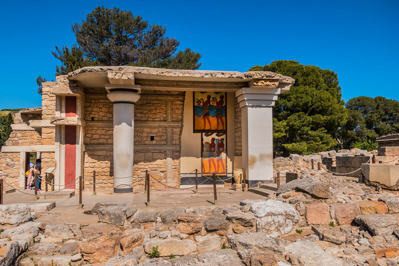 Knossos Palace Entry Ticket in Crete - Getting through the entrance