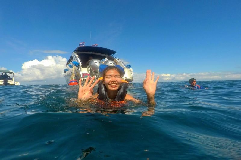 Krabi 4 Islands Full-Day Speedboat Tour with Snorkeling - Koh Kradan balances snorkeling with beach time