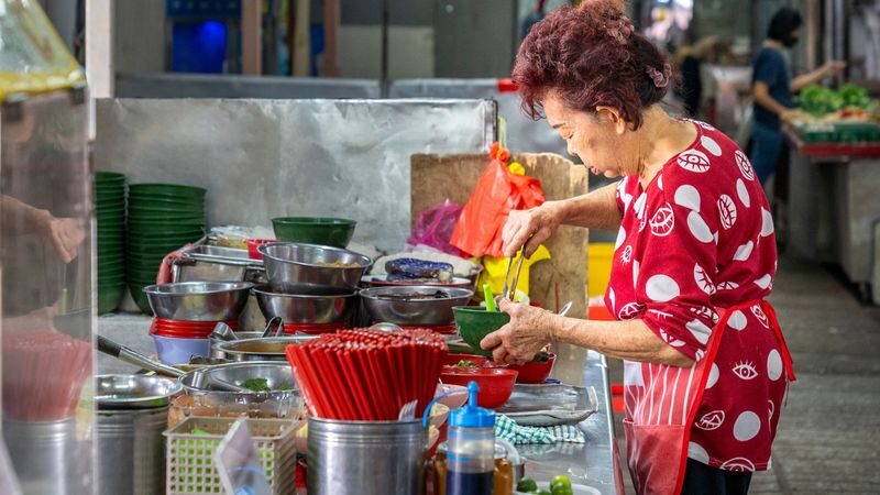 Kuala Lumpur Chinatown Delights with Real Foodie experience - Starting at Guan Di Temple