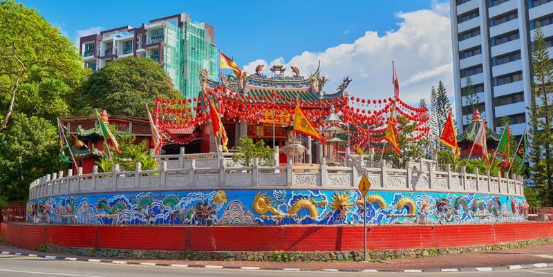 Kuching Waterfront Half-Day Historical Guided Walking Tour - Stories that make a place easier to read