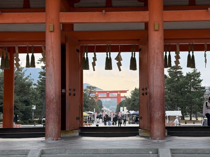 Kyoto 10 Shrines Half-Day Small Group Cycling Tour - What the guide adds