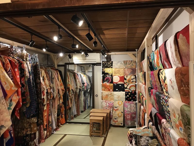 Kyoto 100% Pure Silk Kimono Experience - Allow 45 minutes, then take your time in Kyoto