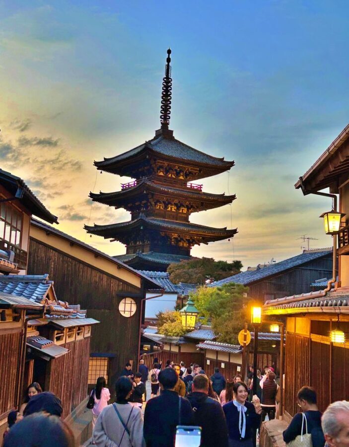 Kyoto Gion Geisha 2-Hour Cultural Tour with Hidden Gems - Geisha culture without the guesswork