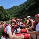 Kyoto Hozugawa River Rafting Experience: Enjoy the Great Outdoors! Free Photo Data - Getting ready before you paddle