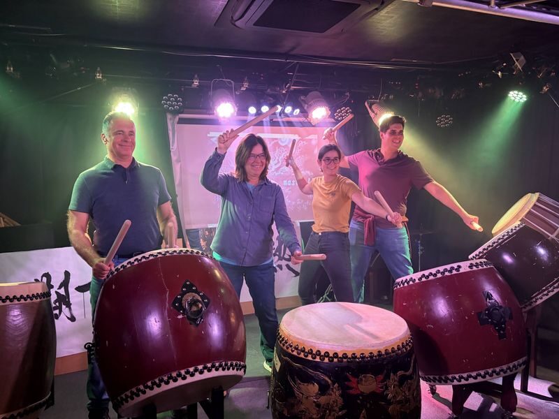 Kyoto: Japanese Taiko Drum Workshop in Gion - Learning the first taiko rhythms