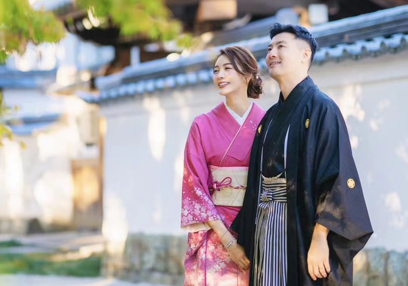 Kyoto Kimono Rental Experience (Optional Elegant Hairstyle/Japanese Makeup/Photography) (Ookini Kimono Rental Yasaka Shrine Gion Store) - Hairstyling and makeup are package choices