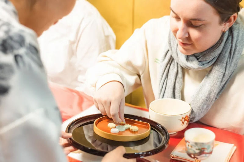 Kyoto Table-Style Tea Ceremony at a 100-Year-Old Wooden Townhouse - A 90-minute lesson, not just a cup of tea