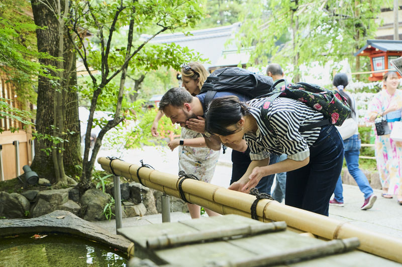 Kyoto: Tour al atardecer por Gion y el distrito de las geishas - Stories about geiko, maiko, and local legends
