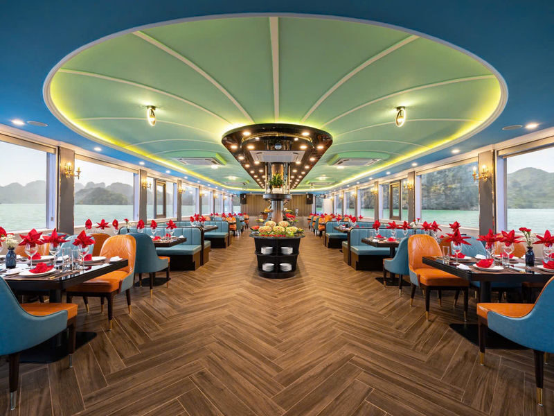 La Casta Luxury Day Cruise: Ha Long Bay with Sung Sot & Ti Top - Getting to Tuan Chau Marina