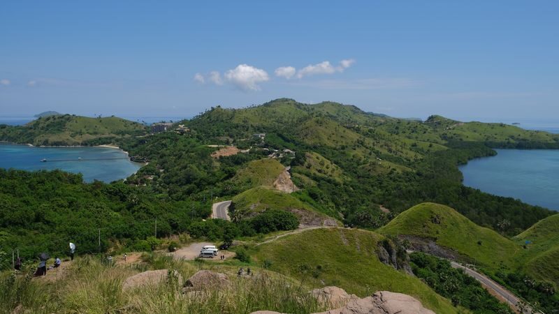Labuan Bajo Half-Day Batu Cermin & Bukit Sylvia Tour - Batu Cermin: look for the play of light
