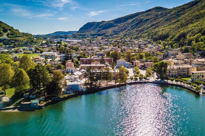 Lake Como and Lugano One-Day Tour from Milan - Como on foot, then on your own