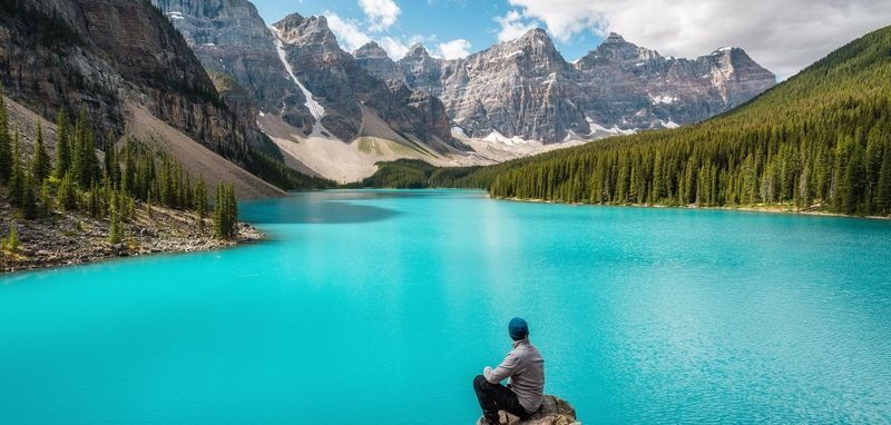 Lake Louise,Moraine Lake/Johnston Canyon and Banff Hot springs Tour - Johnston Canyon on an ice walk