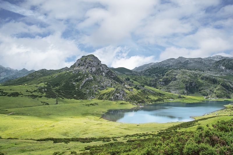 Lakes of Covadonga Full-Day National Park Tour - Lakes Enol and Ercina from Entrelagos