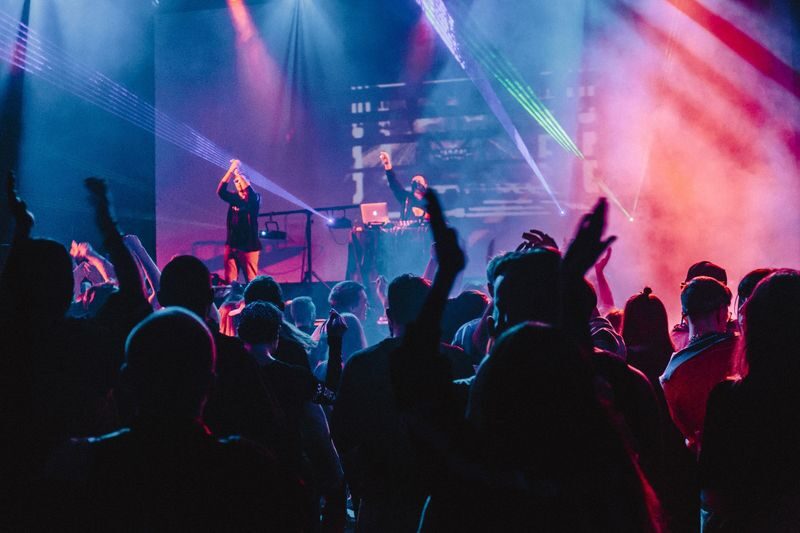Latin Nightclub Crawl Experience in Las Vegas - An hour on the Strip with drinks on board