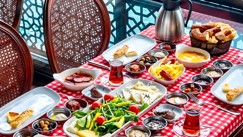 Le Vapeur Magique - Morning Turkish Breakfast Cruise - A ferry with a long life behind it