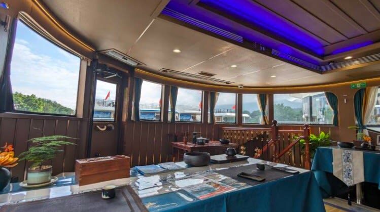 Li River 6-Hour Small Group Cruise with Lunch - A shared pickup starts the morning