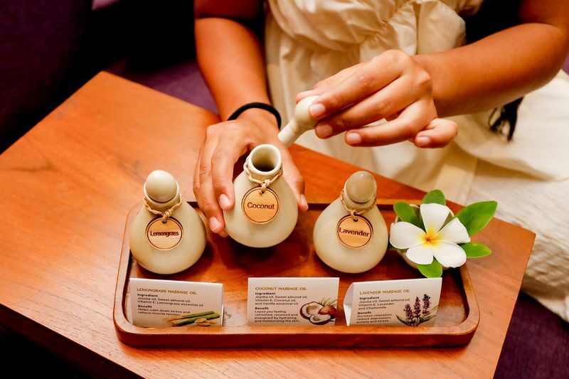 Lime Leaf Spa at Dewa Phuket Resort and Villas - Choosing between Thai massage and oil treatments