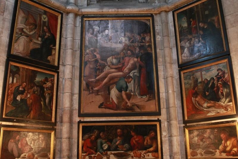 Lisbon Cathedral Ticket - The baptistery and the cathedral’s human stories