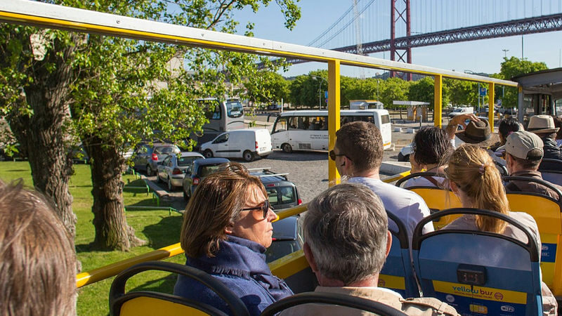 Lisbon hop-on hop-off bus with river cruise ticket - Lisboa Moderna shifts the view to Parque das Nações