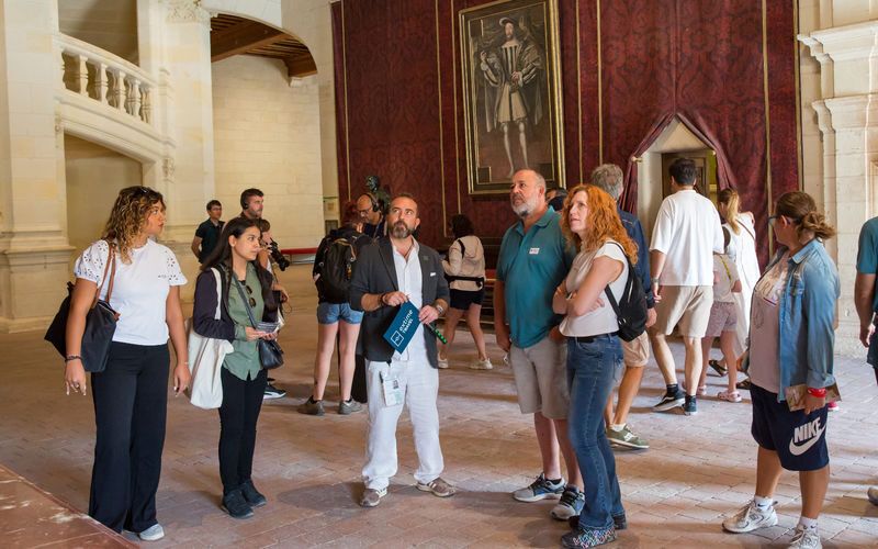 Loire castles private tour in France - The early start from Paris