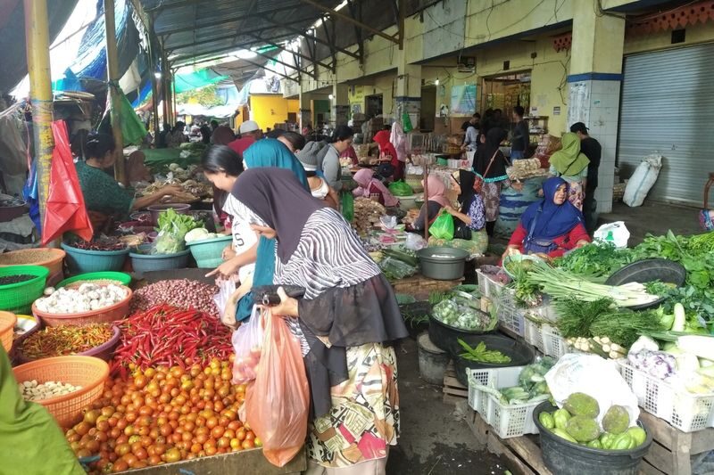 Lombok Tengah Danial Online Half-Day Private Tour - Starting with a market and Mataram’s daily life