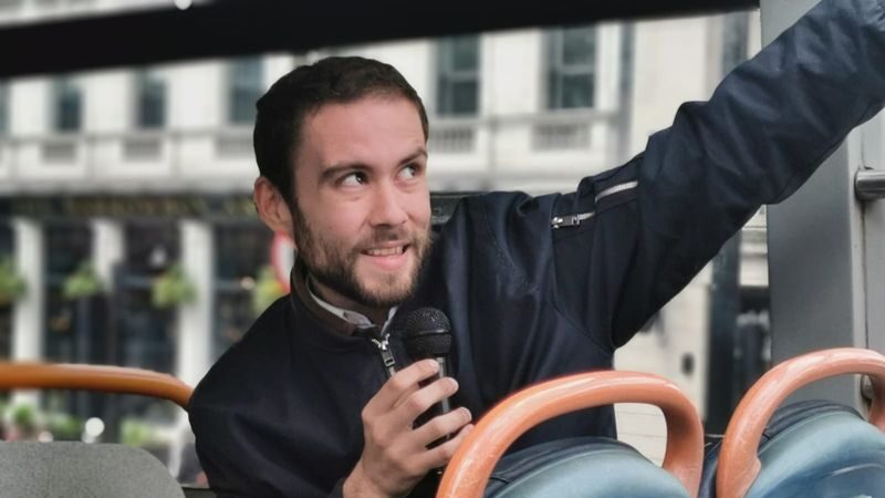 London Eye and Hop-On Hop-Off Bus Ticket - Pick a route that fits your day