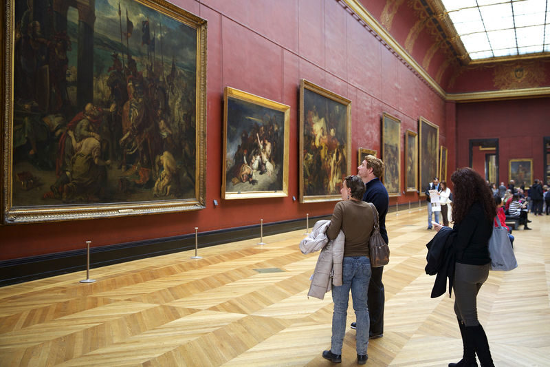 Louvre Museum Tour with Mona Lisa Visit - Three hours through royal rooms and famous works