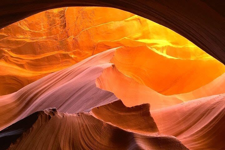 Lower Antelope Canyon, Horseshoe Bend & Lake Powell with Lunch,WIFI - Lake Powell and Glen Canyon Dam in a short stop