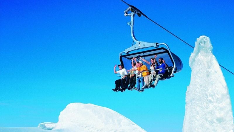 Lucerne Mount Titlis Half-Day Bus & Glacier Tour - When the mountain closes, the day changes