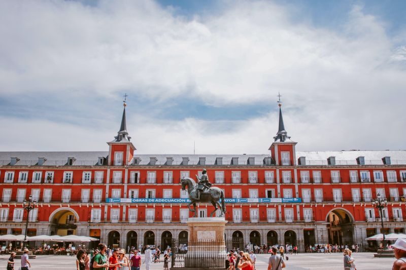 Madrid Evening Tour with Flamenco Show and Optional Tapas - From Puerta del Sol to the tablao