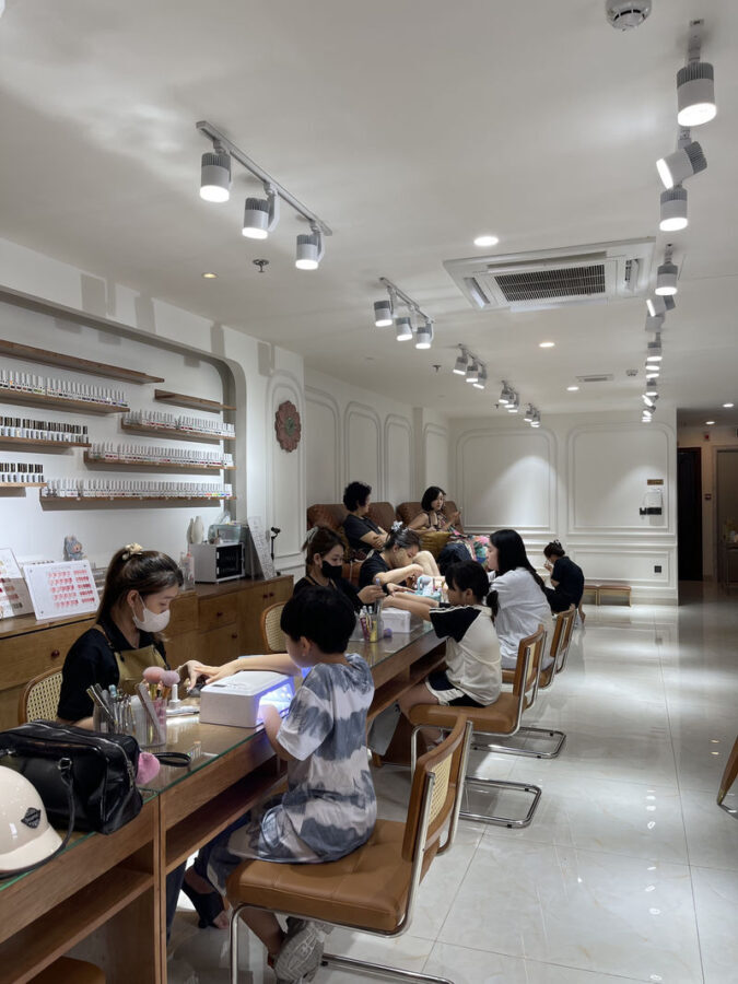 Mahami Spa & Wellness: Premium Nails, Eyelash & Waxing Services - What the setting and included items mean