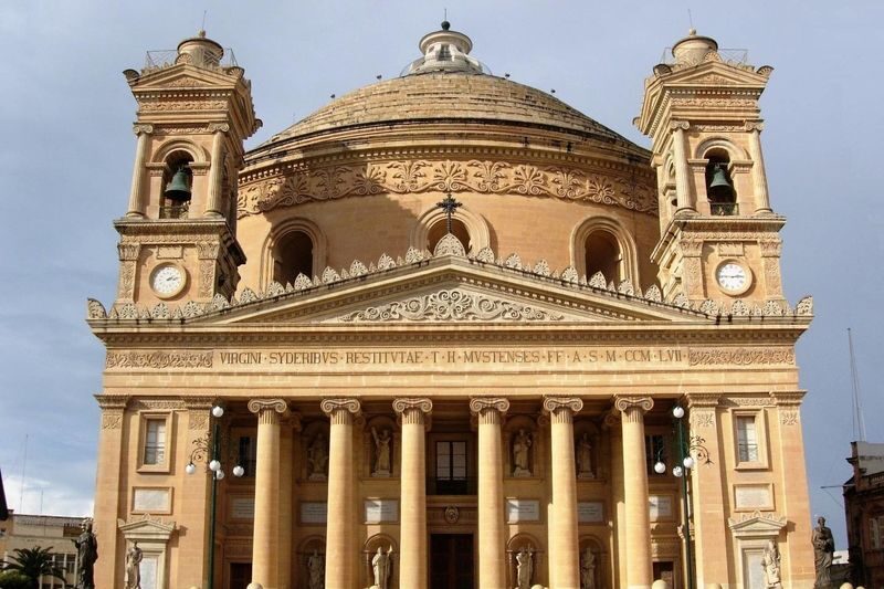 Malta Hop-On Hop-Off Bus Tour - The South Route: Valletta, temples and the sea
