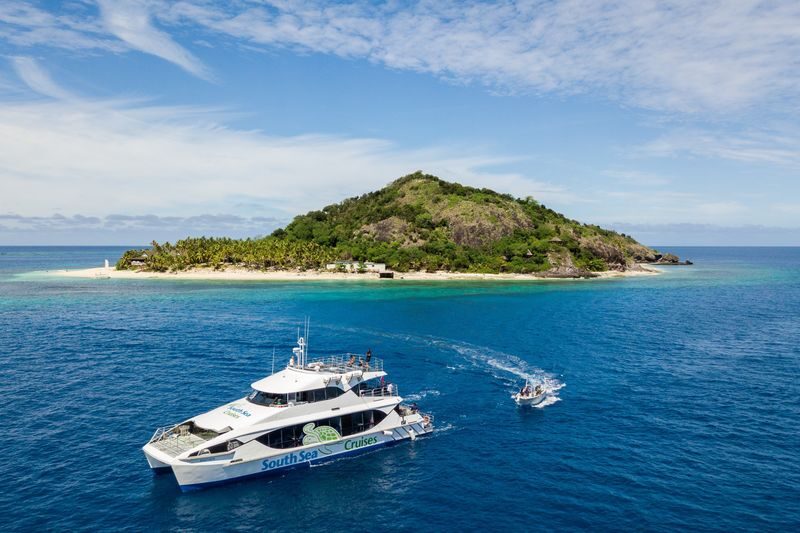 Mamanuca Island Sightseeing Cruise Tour from Fiji - Choosing a seat for the sea views
