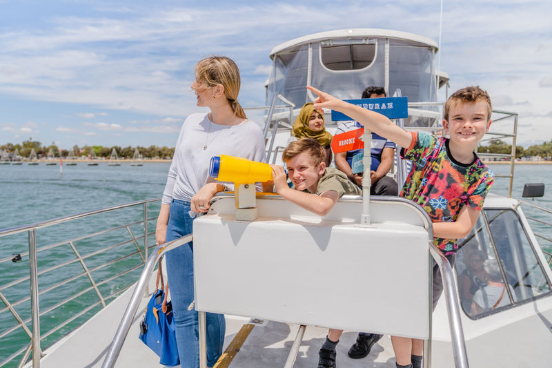 Mandurah Dolphin Cruise and Views Guided Tour - Looking for dolphins in their natural home