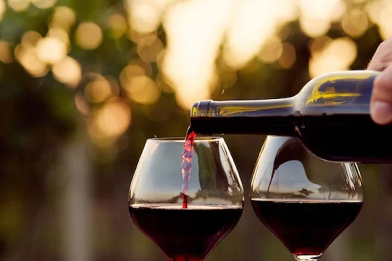 Margaret River with Wine, Beer, Busselton Jetty Visit Guided Tour - Chocolate, wine and a short lavender stop